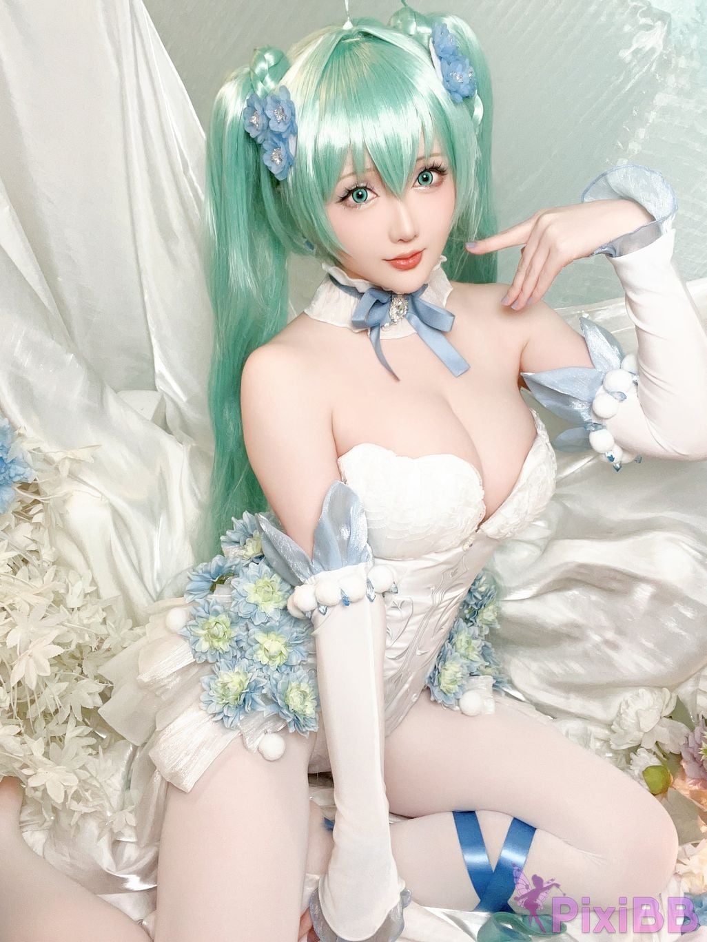 Coser Hoshilily 202402A PixiBB.COM 044