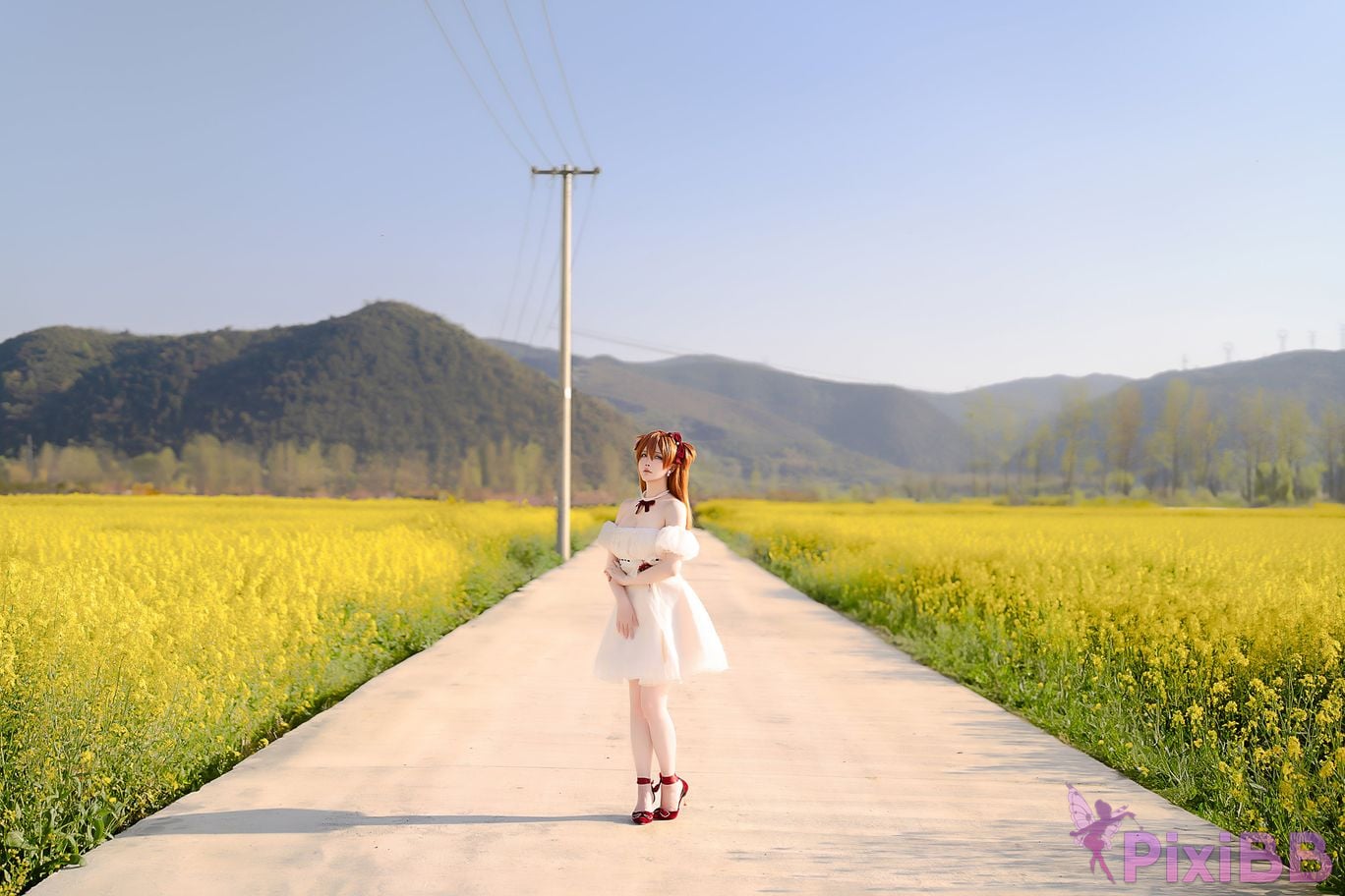 Coser Hoshilily EVA PixiBB.COM 001