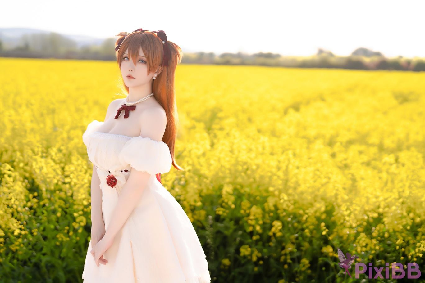 Coser Hoshilily EVA PixiBB.COM 002