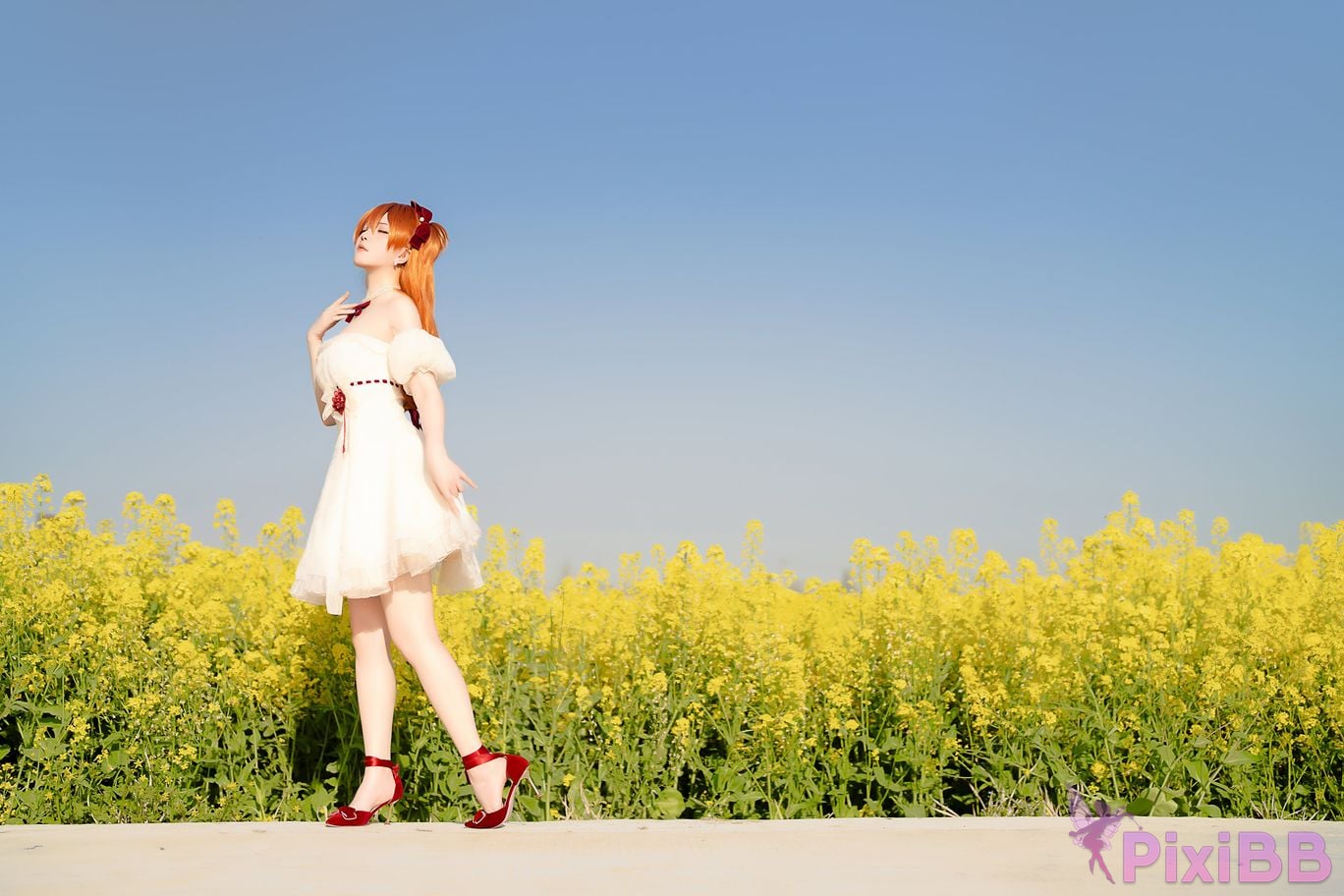 Coser Hoshilily EVA PixiBB.COM 007