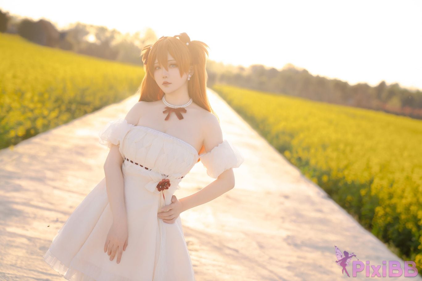 Coser Hoshilily EVA PixiBB.COM 026