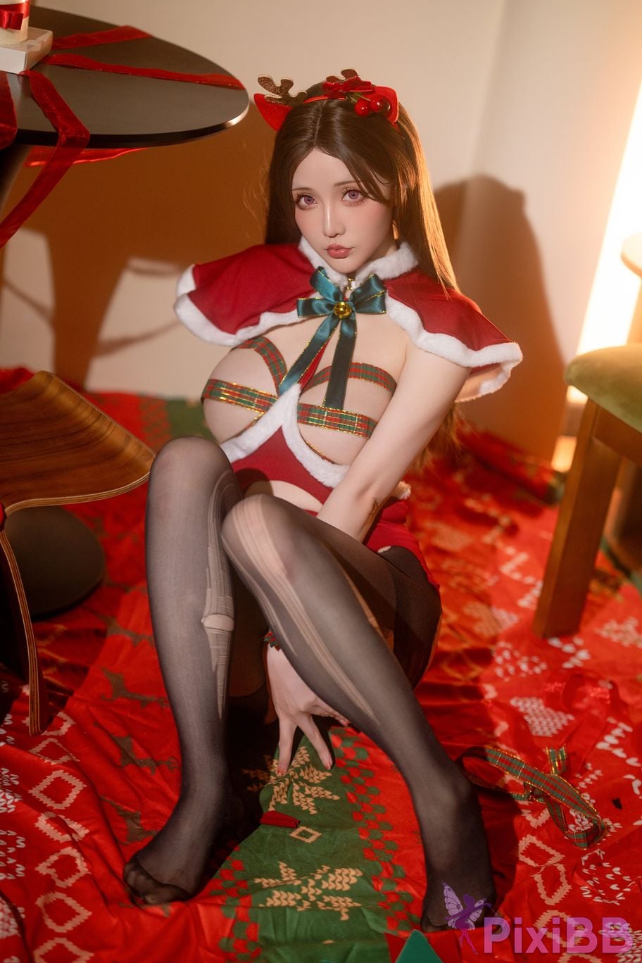 Coser Hoshilily 2024 PixiBB.COM 022.JPG