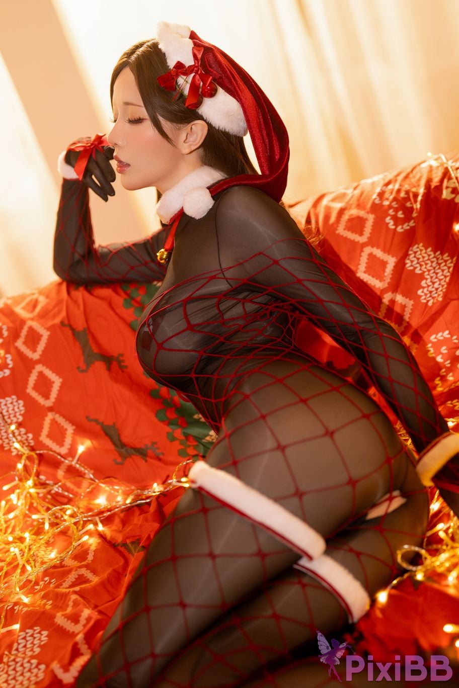 Coser Hoshilily 2024 PixiBB.COM 005.JPG