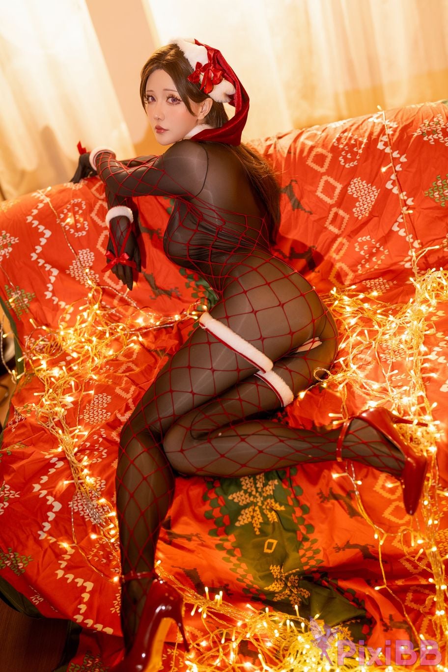 Coser Hoshilily 2024 PixiBB.COM 006.JPG