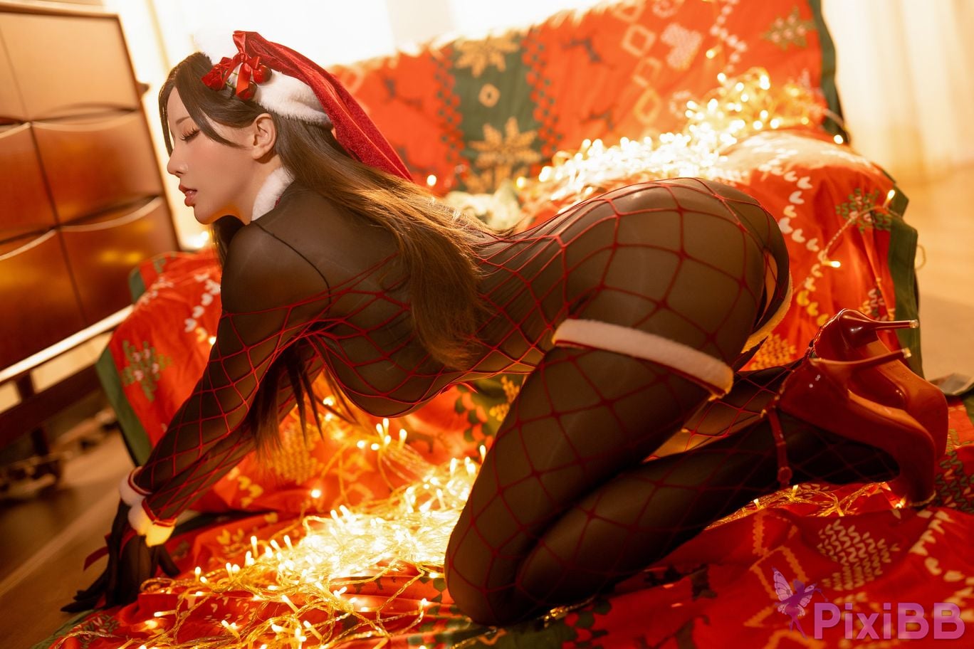Coser Hoshilily 2024 PixiBB.COM 013.JPG