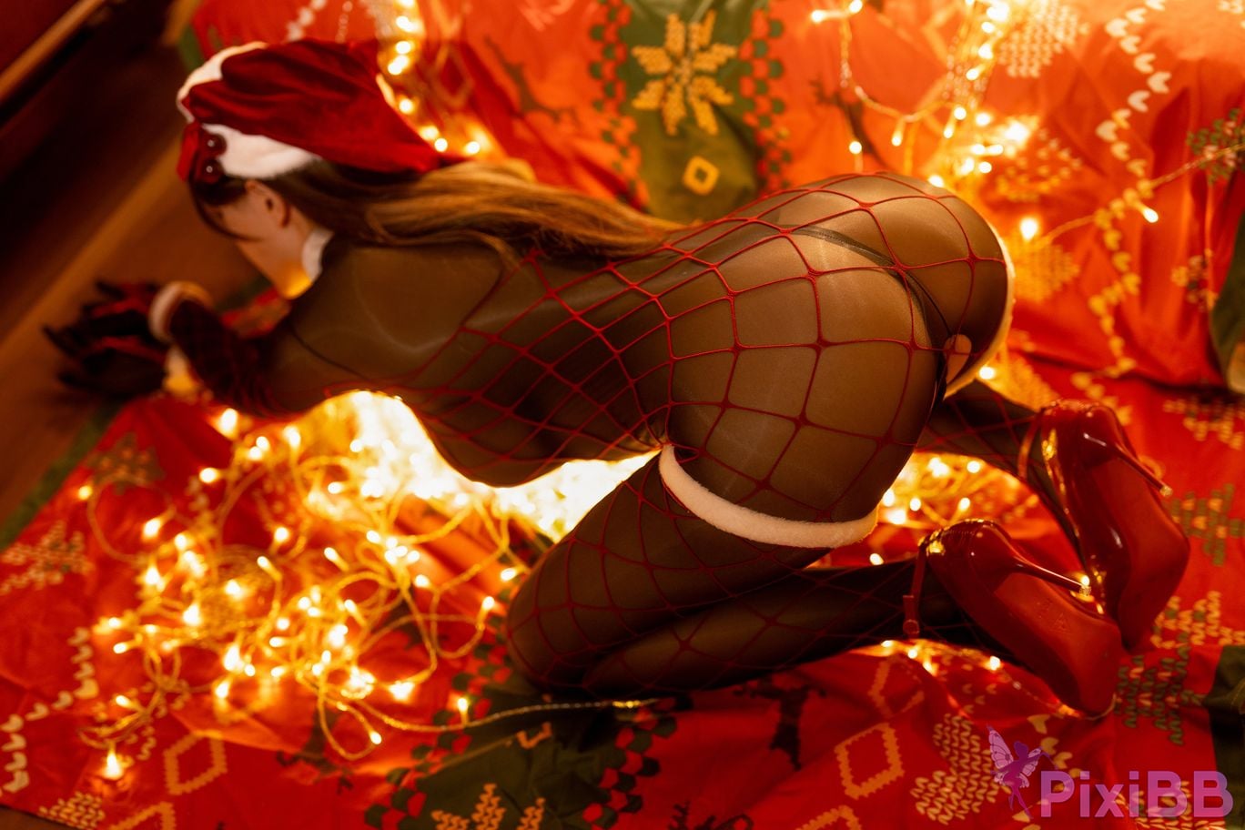 Coser Hoshilily 2024 PixiBB.COM 015.JPG