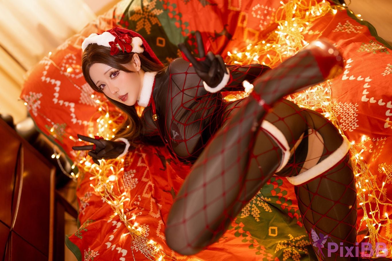 Coser Hoshilily 2024 PixiBB.COM 017.JPG