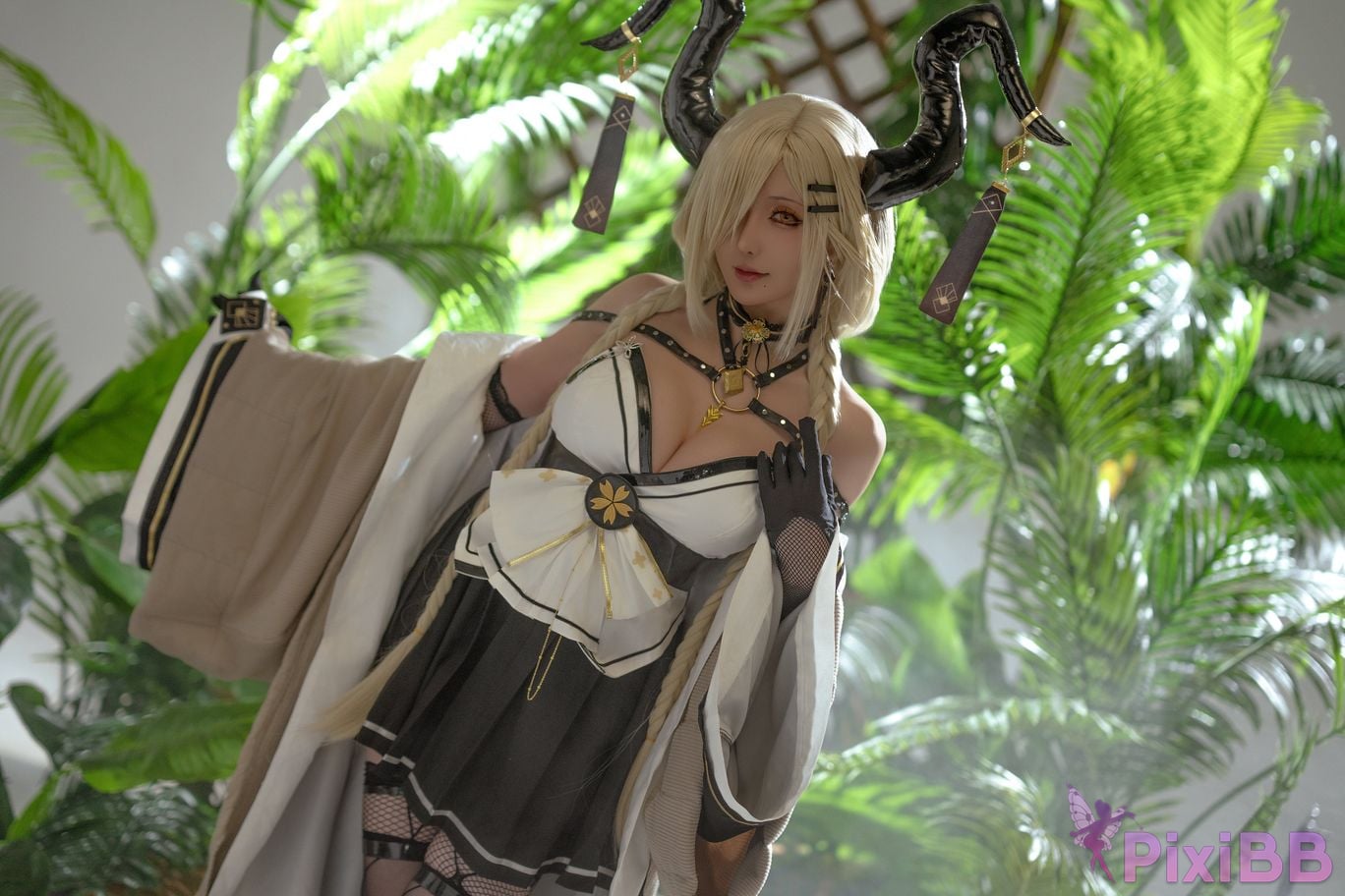 Coser Hoshilily 2024 PixiBB.COM 048