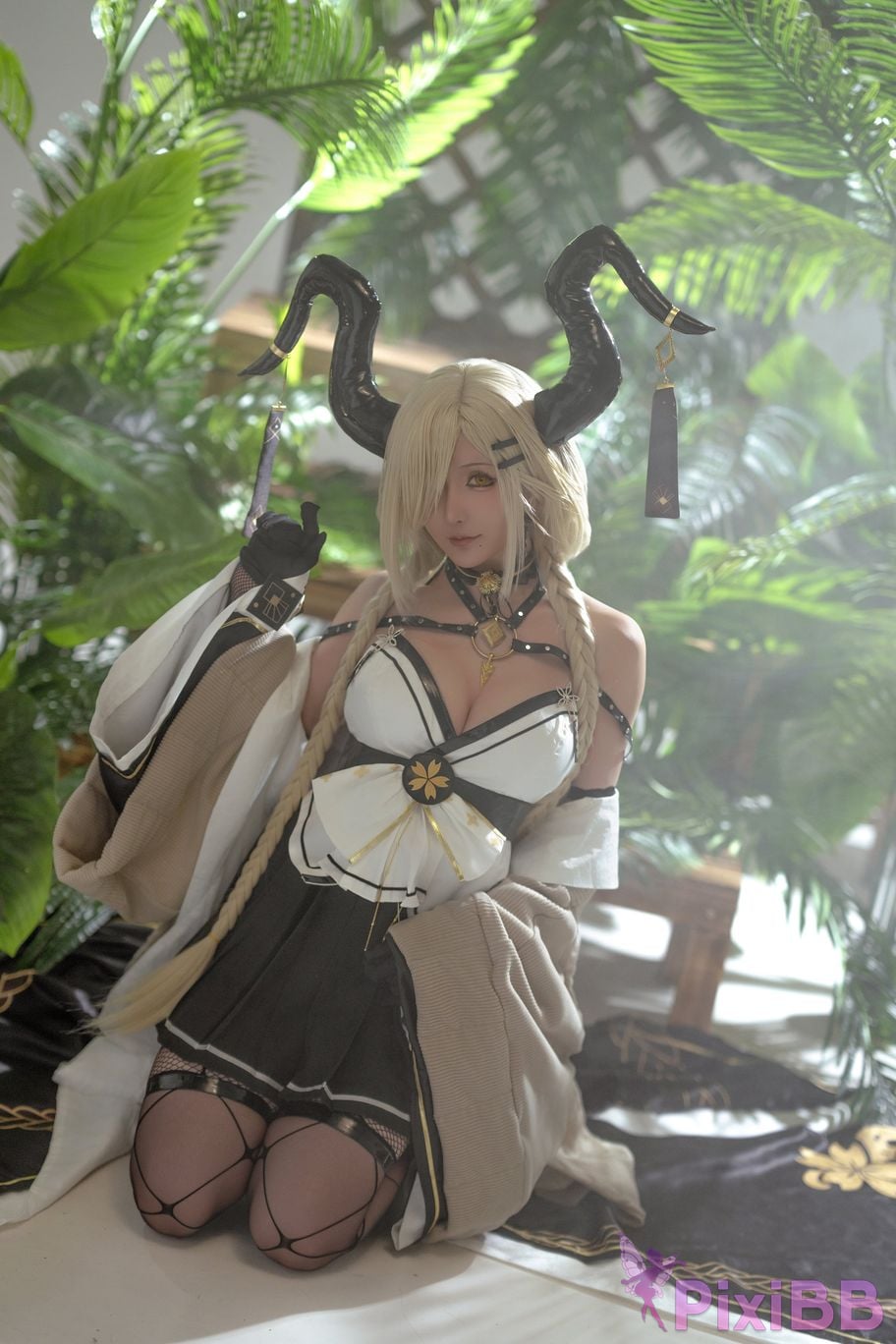 Coser Hoshilily 2024 PixiBB.COM 050