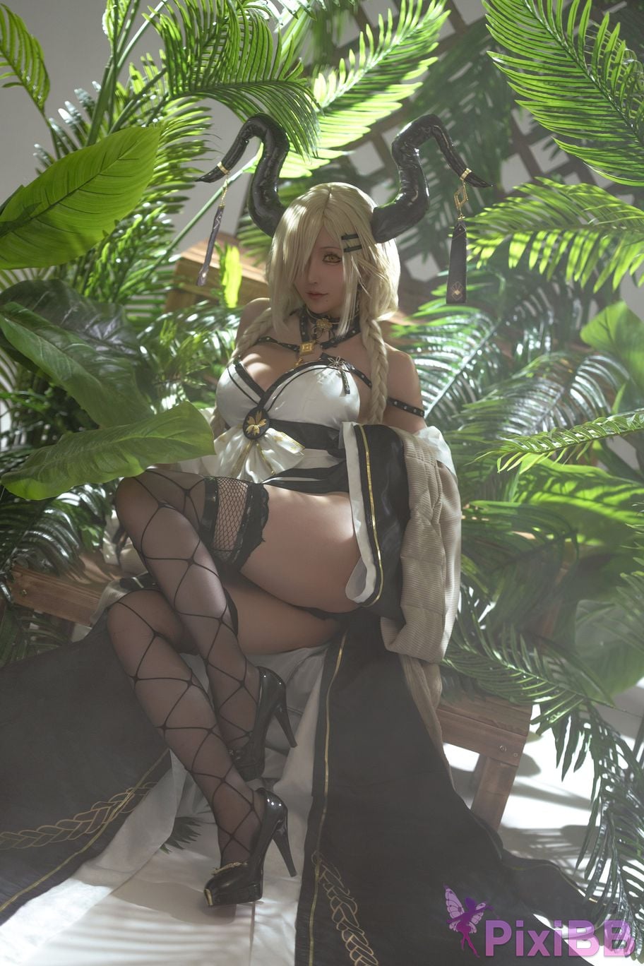 Coser Hoshilily 2024 PixiBB.COM 059