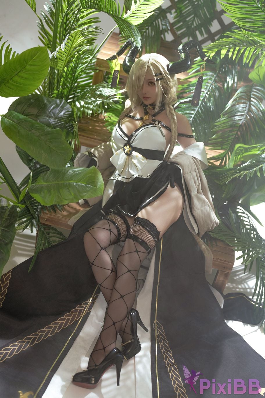 Coser Hoshilily 2024 PixiBB.COM 063