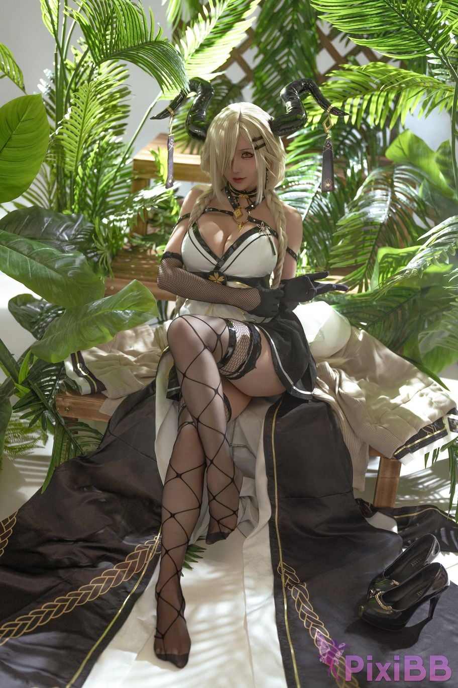 Coser Hoshilily 2024 PixiBB.COM 065