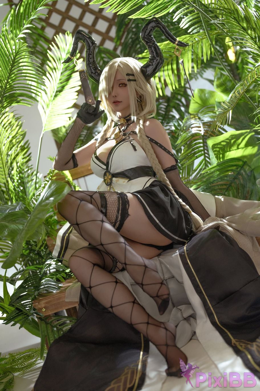 Coser Hoshilily 2024 PixiBB.COM 066