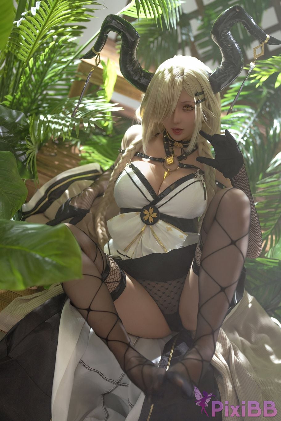 Coser Hoshilily 2024 PixiBB.COM 068