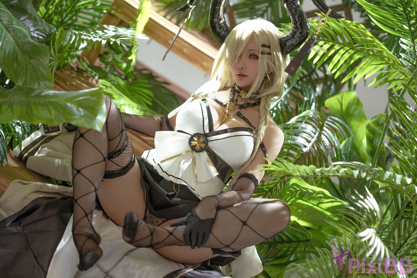 Coser Hoshilily 2024 PixiBB.COM 071