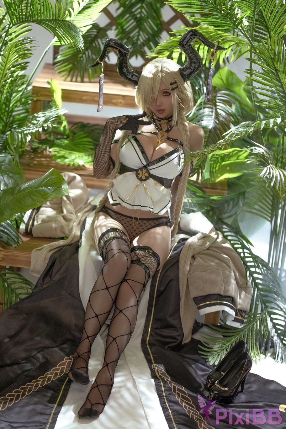 Coser Hoshilily 2024 PixiBB.COM 078