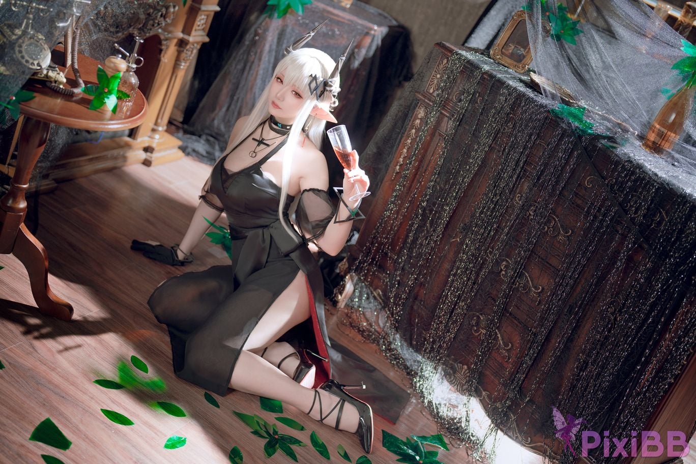 Coser Hoshilily Heartbeat PixiBB.COM 126