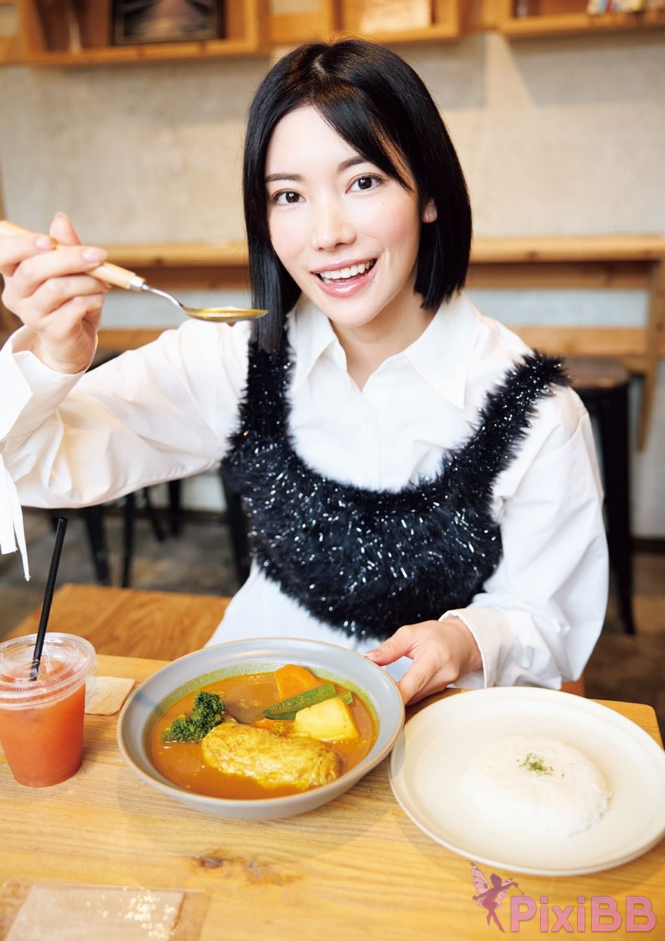 Japanese Idol Karen Kaede Electronic version limited edition with other cuts photo collection 2 nights and 3 days trip to Hokkaido PixiBB.COM 085