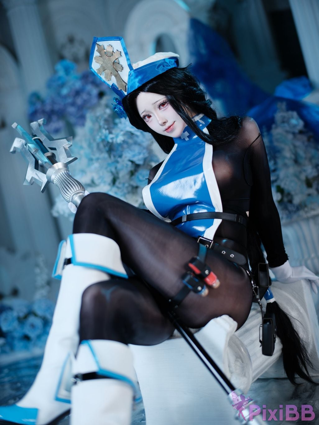 Cosplayer Futa Maeno Maiden Ice Rose Christmas scene PixiBB.COM 003