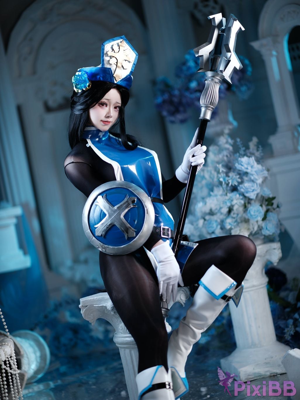 Cosplayer Futa Maeno Maiden Ice Rose Christmas scene PixiBB.COM 007