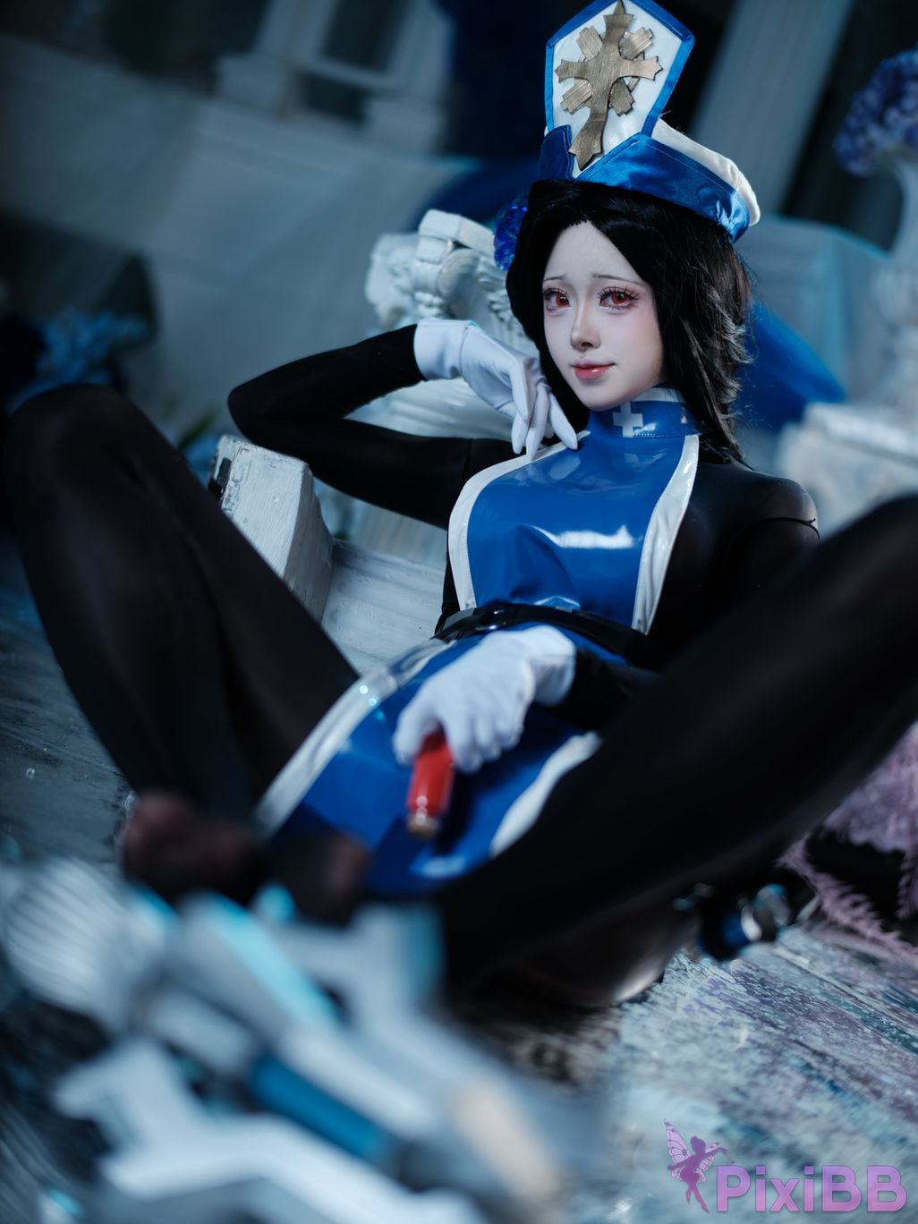 Cosplayer Futa Maeno Maiden Ice Rose Christmas scene PixiBB.COM 013