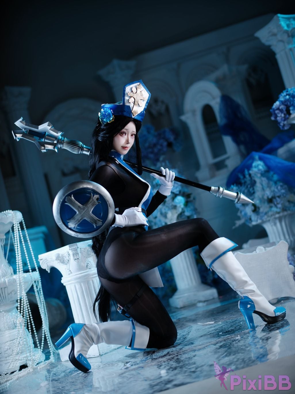 Cosplayer Futa Maeno Maiden Ice Rose Christmas scene PixiBB.COM 016