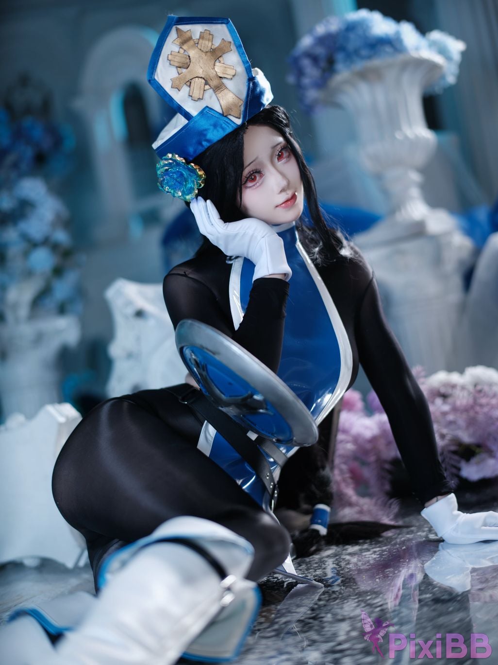 Cosplayer Futa Maeno Maiden Ice Rose Christmas scene PixiBB.COM 024