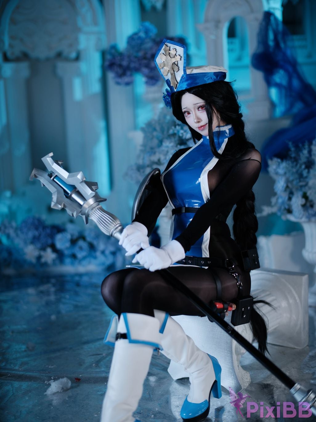 Cosplayer Futa Maeno Maiden Ice Rose Christmas scene PixiBB.COM 027