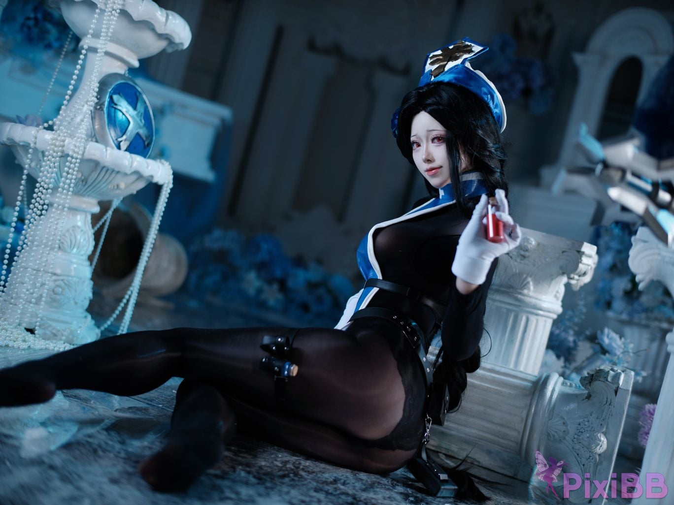Cosplayer Futa Maeno Maiden Ice Rose Christmas scene PixiBB.COM 029