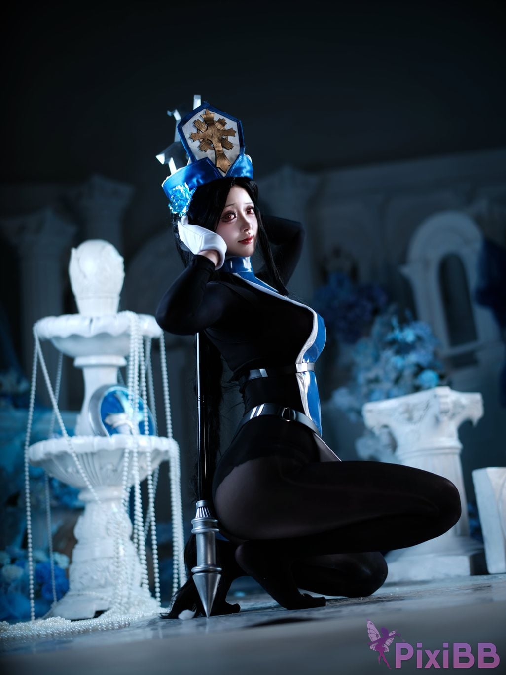 Cosplayer Futa Maeno Maiden Ice Rose Christmas scene PixiBB.COM 034