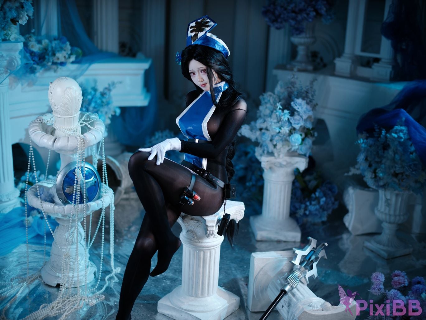 Cosplayer Futa Maeno Maiden Ice Rose Christmas scene PixiBB.COM 042