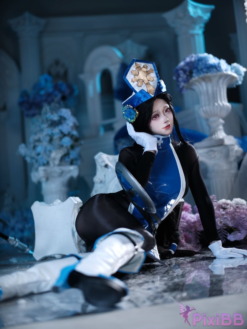 Cosplayer Futa Maeno Maiden Ice Rose Christmas scene PixiBB.COM 056
