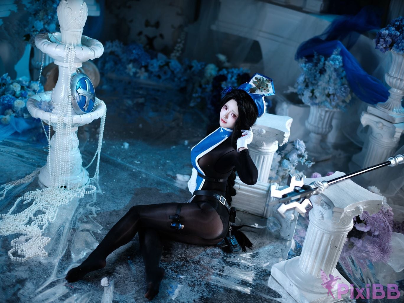 Cosplayer Futa Maeno Maiden Ice Rose Christmas scene PixiBB.COM 058