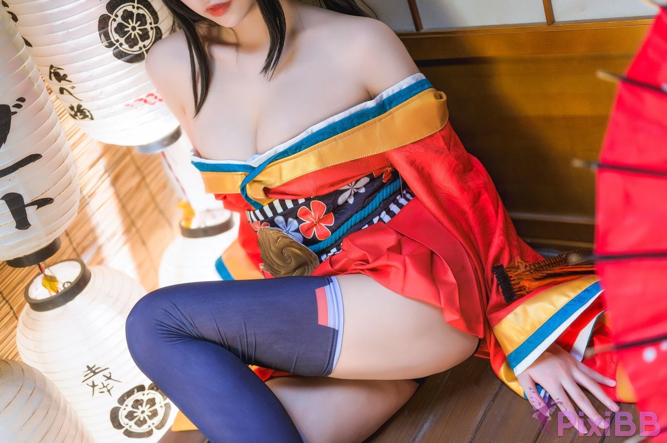 Coser Momoko PixiBB.COM 001