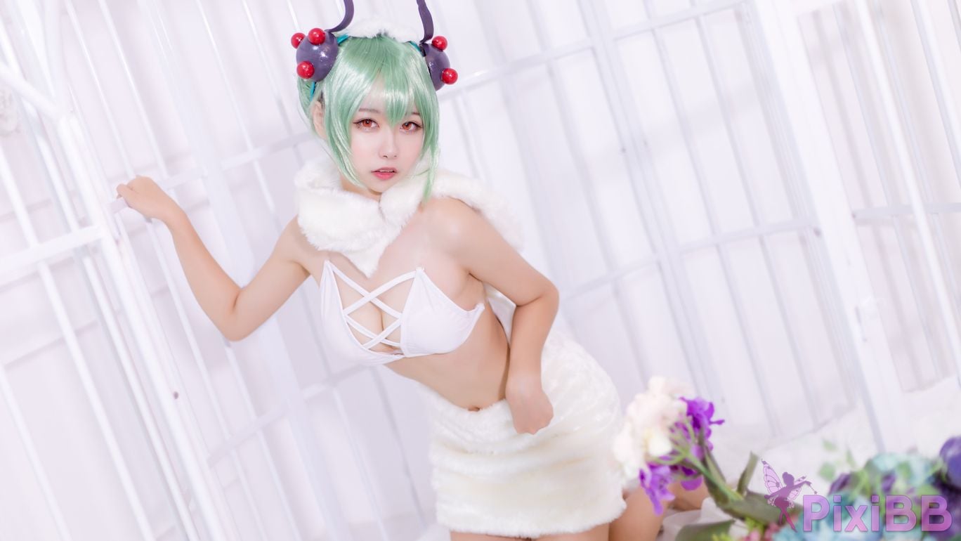 Coser Momoko PixiBB.COM 007