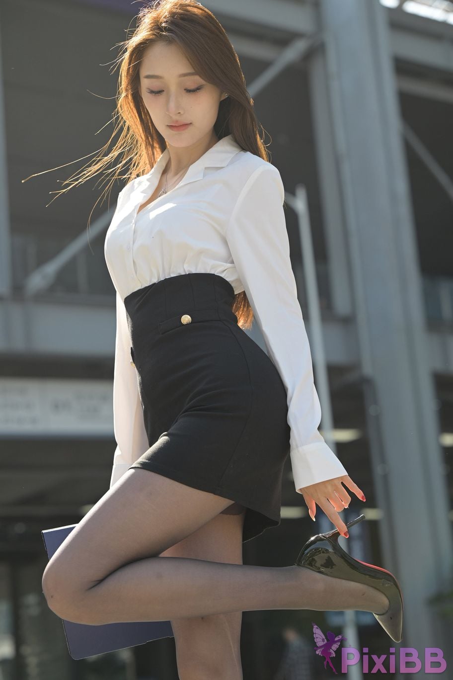 Featured Street Photography Works No.5496 Black stockings female secretary Xiao Guiyuan PixiBB.COM 085