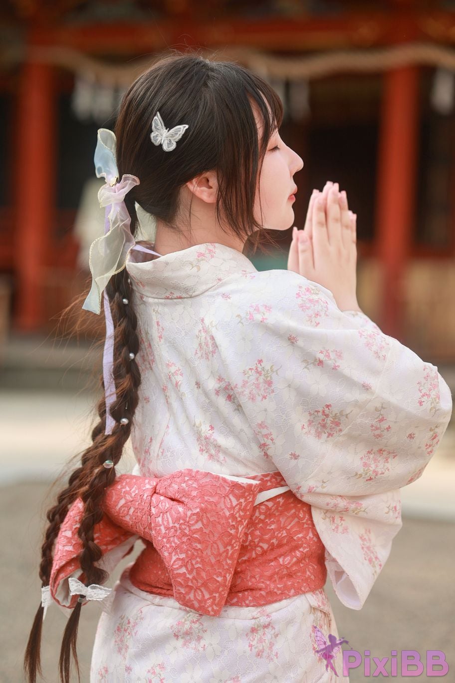 Coser KANEKO PixiBB.COM 216