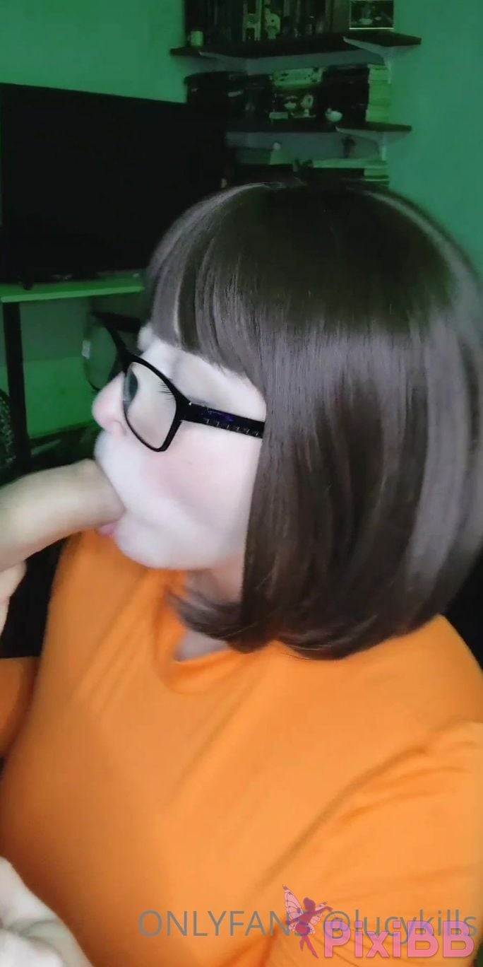 Lucy Skills Velma Dinkley Video PixiBB.COM 005