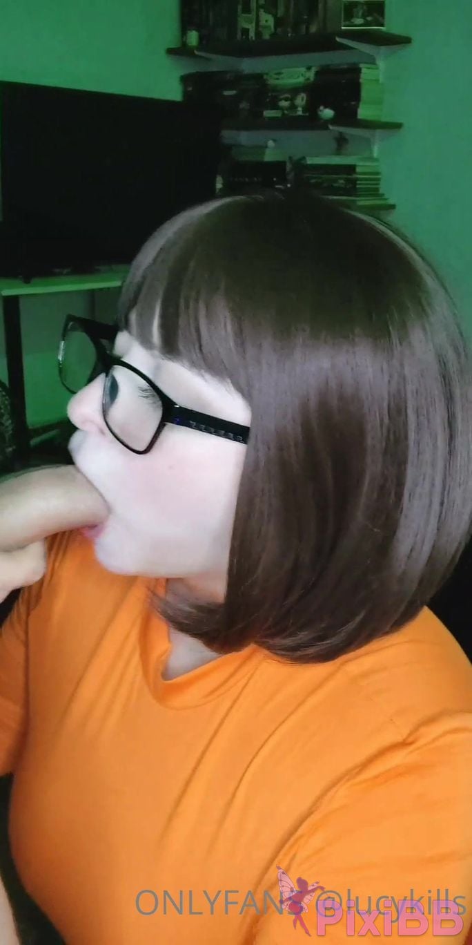 Lucy Skills Velma Dinkley Video PixiBB.COM 006